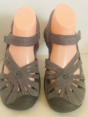 Keen Women's Taupe Strappy Closed-Toe Sandals